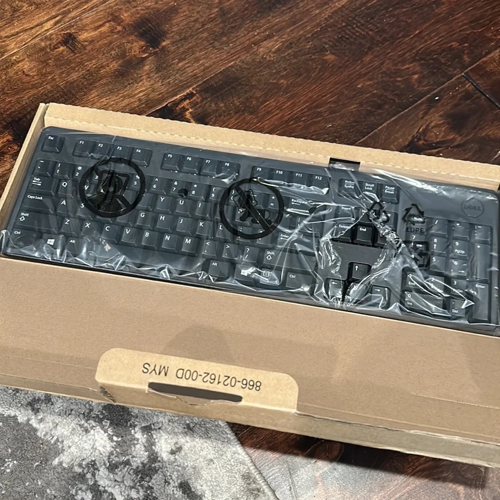 Brand new Dell QuietKey KB212-B Semi-Mechanical Keyboard